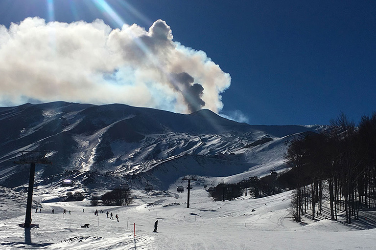 Skiing on Mount Etna: the experience between snow and fire - Walk in Nature