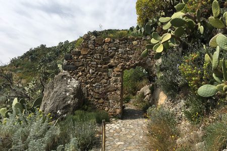 The Saracens’ Path: a Historical trail from Taormina to Castelmola - Walk in Nature